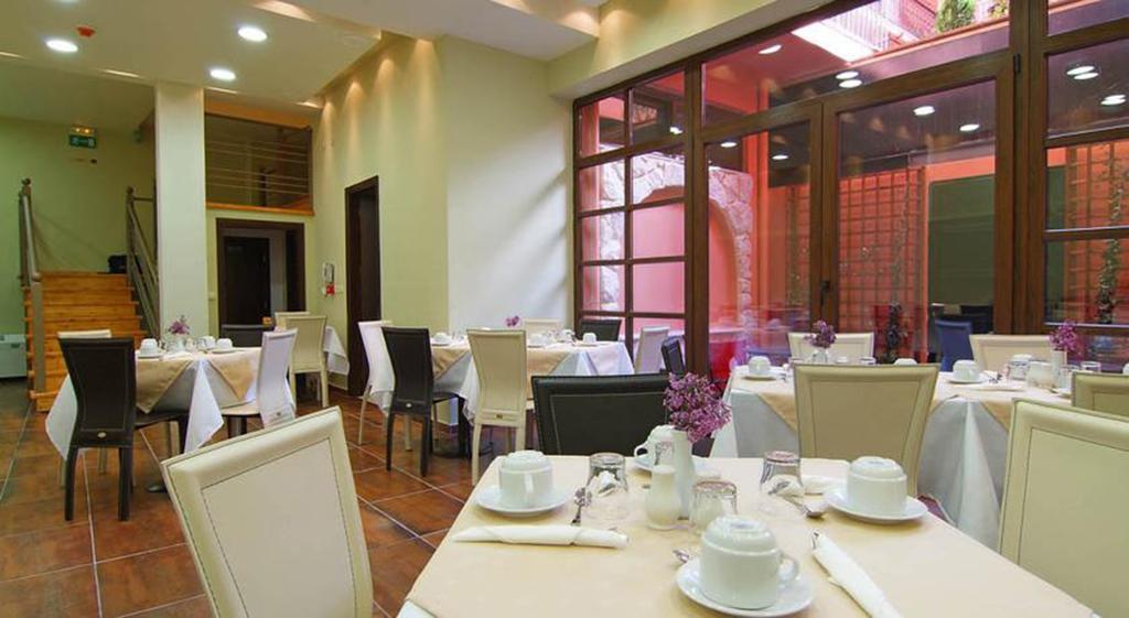 Hotel Leto Delphi Екстер'єр фото